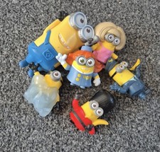 Selection of 6 Minion Toys