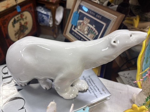 Royal dux polar bear - royal, figurine