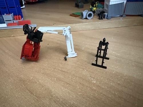 Corgi modern truck red - &, white