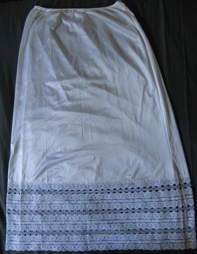 Vintage petticoat very - vintage, deep