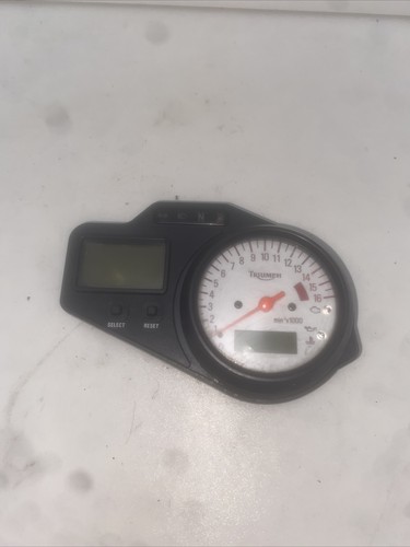 Triumph tt600 2000 clocks - triumph,