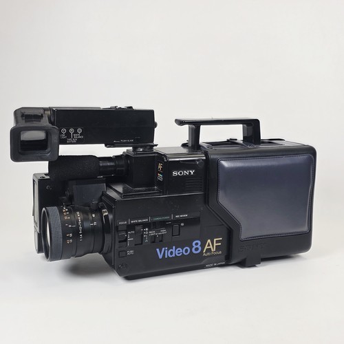Sony video camcorder - video, 8