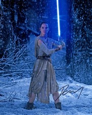 10x8 Photo Personally Autographed by Daisy Ridley + COA