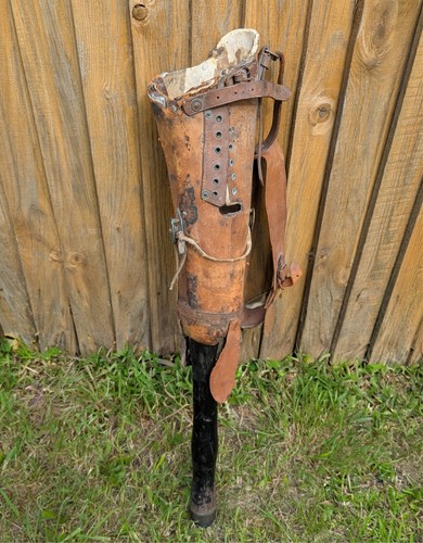 Antique prosthetic leg - antique, peg