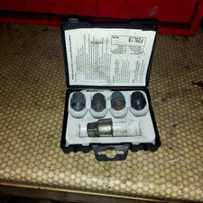 Chevrolet Kalos locking wheel nuts/bolts  GENUINE 