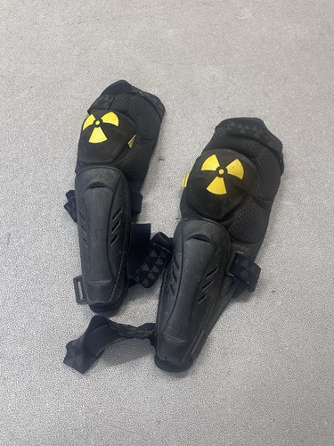 Nukeproof knee and shin pads - nukeproof,