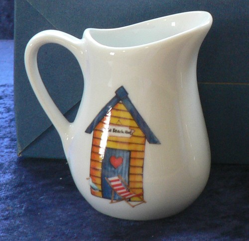 Beach huts porcelain - beach,