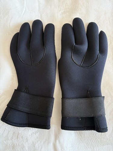 Neoprene black wetsuit gloves - neoprene,