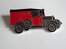 Enamel metal pin badge, Royal