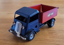 VINTAGE TRI-ANG MINIC TOYS 86M