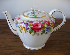 Paragon Queen's Garden Teapot