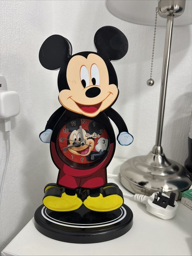 Micky mouse swinging pendulum - micky,