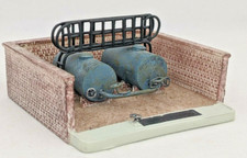 N Gauge Lyddle End Building - Fuel Oil Tanks (N8709)