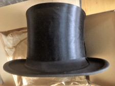 Vintage collapsible silk Top Hat made by EMWE