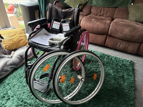 Manual wheelchair - manual,