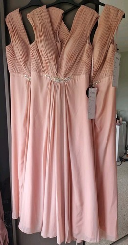 Set bnwt coral - of,
