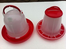 1KG POULTRY FEEDER AND 1.5L