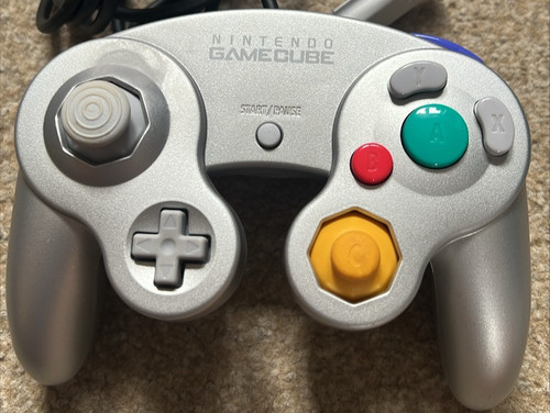 Official nintendo gamecube - nintendo,