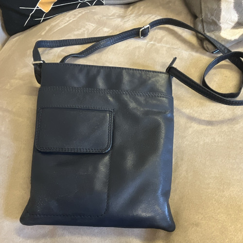 Clarks navy leather shoulder - leather,