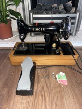 Vintage Singer 99K Antique Sewing Machine No Lid Some Accessories Powers