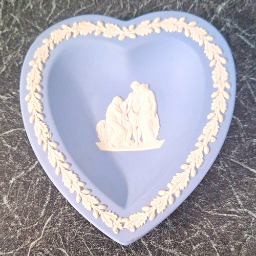 Wedgwood blue jasperware - blue, heart
