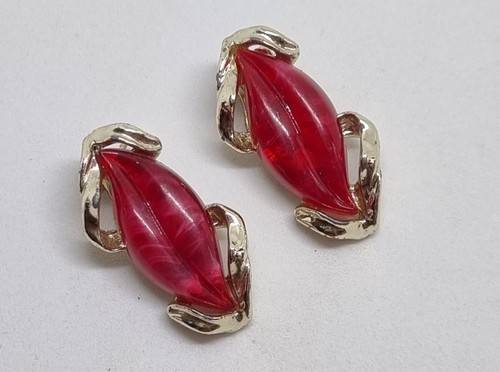 Unusual vintage lip - vintage,