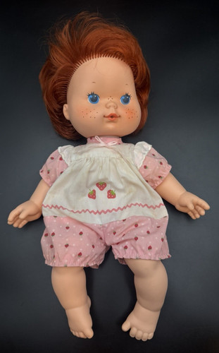 Vintage 1982 strawberry - 1982,