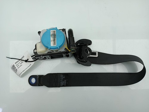 Toyota yaris seat belt front - toyota,