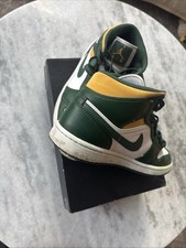 Air Jordan 1 Mid Pine Green Uk 6.5 Used Condition With A Bit Of Mud On.