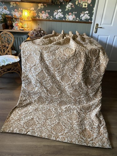 Stunning bespoke pinch pleat - pinch,