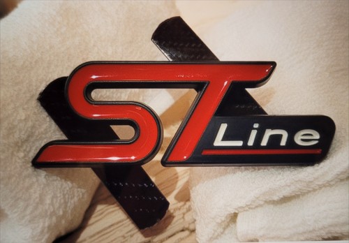 Line black gloss - &,