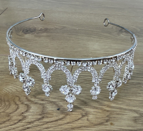 Silver tone rhinestone crystal - silver,