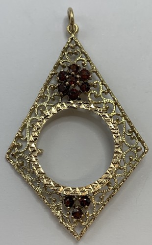 9ct yellow gold garnet full - 9ct,