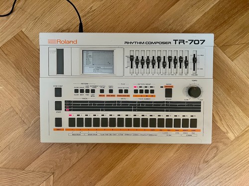Roland 707 rhythm - roland, tr-707