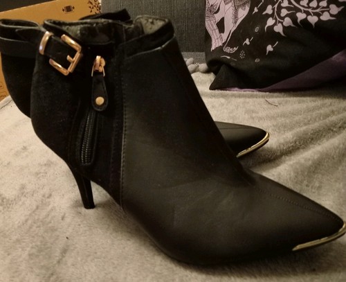 Ladies zip heeled - zip, up
