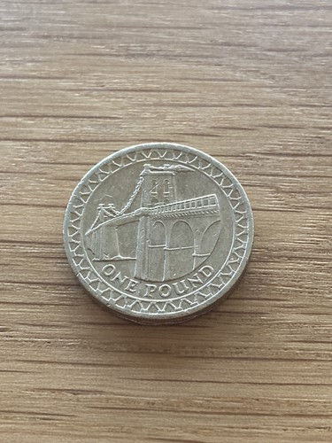 2005 one pound coin 1 - 2005, £1