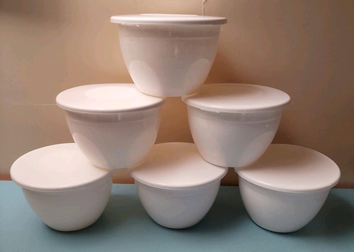 White plastic lidded - white,