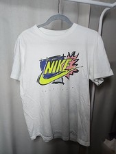 Nike Sportswear White Tee 90s