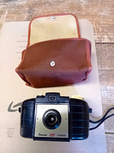 Kodak brownie 127 - 127, box