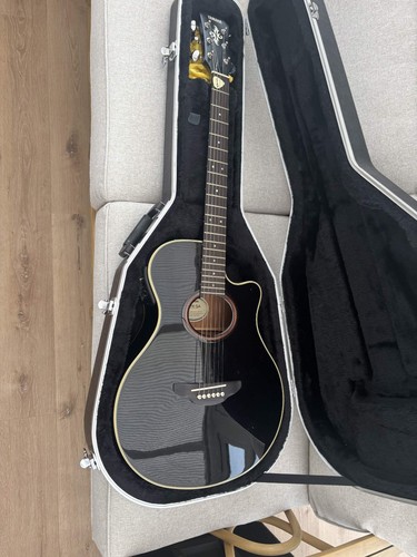 Yamaha electric acoustic - electric,