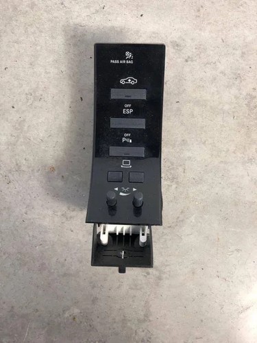 Mercedes benz w221 button - mercedes-benz,