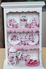 Miniature Dolls House 1 12
