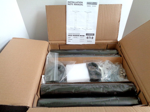 Rfiver bookshelf speaker - 28",