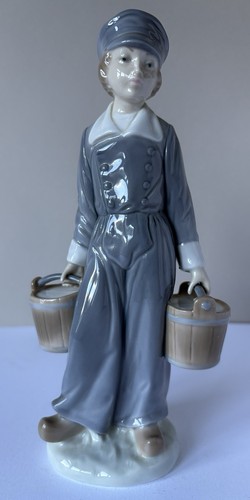 Lladró figurine boy - lladró,