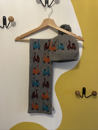 Vespa scooter scarf and hat - vespa,