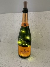 Veuve Clicquot (champagne) bottle light