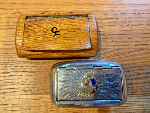 Snuff boxes pocket sized - pocket-sized,, (2)