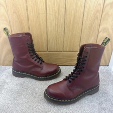 Dr Martens Doc 1490 10 Holes