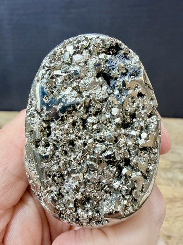 Crystal pyrite cubic palm - cubic,