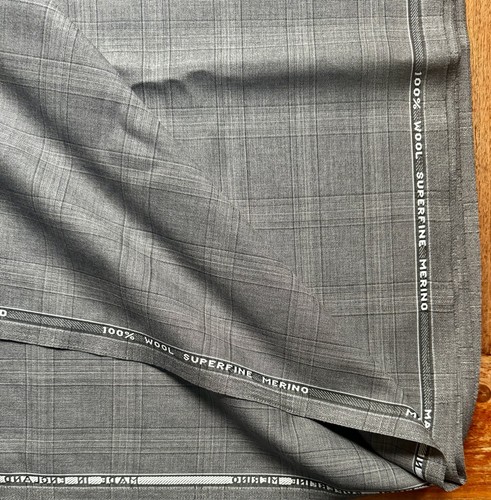 100 wool superfine - 100%,